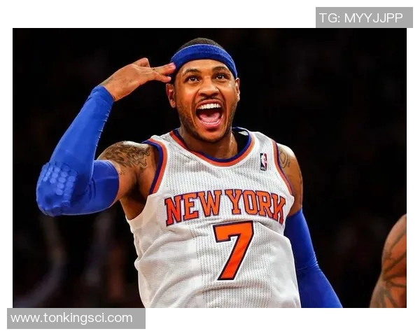 纽约瓜哥!尼克斯暂停时放视频致敬安东尼 祝贺他入选名人堂 纽约瓜哥!尼克斯暂停时放视频致敬安东尼 祝贺他入选名人堂