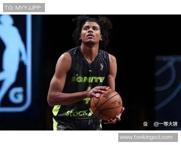 太阳战雷霆伤病报告：布克出战成疑，哈尔滕施泰因等因伤缺席