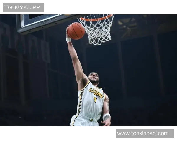 央视直播！广厦VS上海胜负难料，洛夫顿渴望救赎，卢伟无路可退