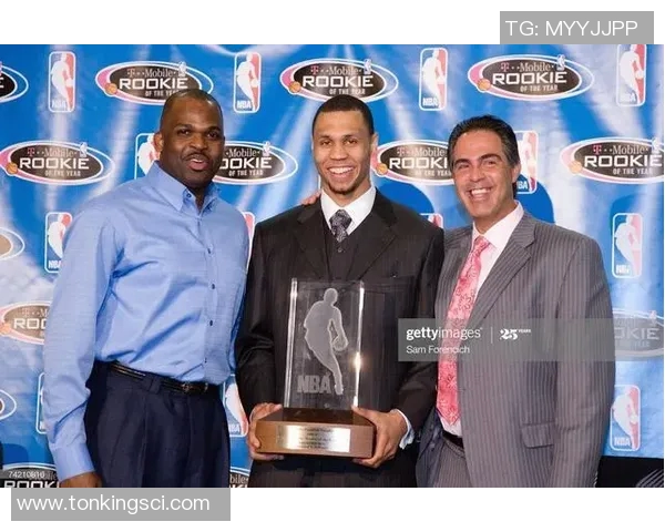 伤病毁生涯！“黄曼巴”罗伊获名人堂提名，杜兰特：他是顶级球员